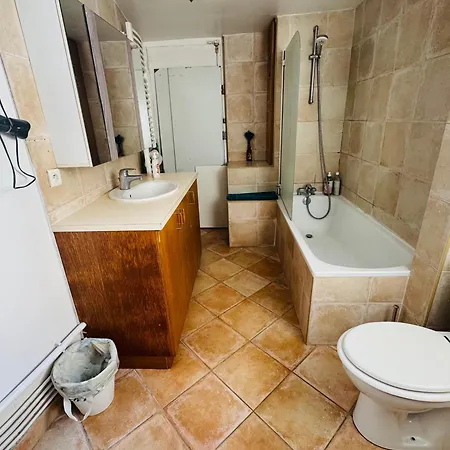 Cozy In Le Marais Δωμάτια σε οικογενειακή κατοικία