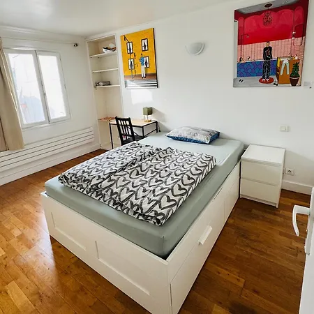 Cozy In Le Marais * París